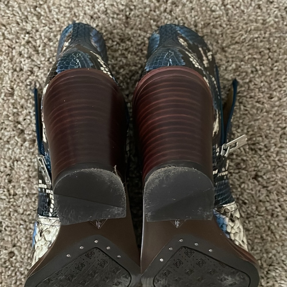 Antonio Melani 8M bootie - Picture 3 of 5